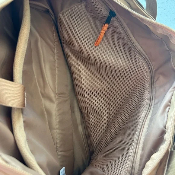 The North Face Basecamp Voyager Tote Bag Tan Brown - Picture 4 of 5